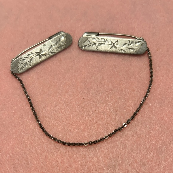 Vtg Etched Sterling Silver Diaper Pins or Sweater Clips 50’s era - Picture 6 of 6